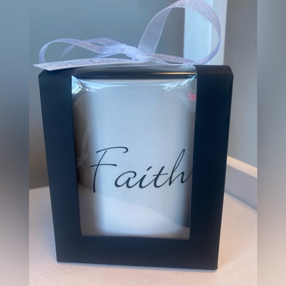 Candle Corner Faith Candle 🎁 - Picture 1 of 2